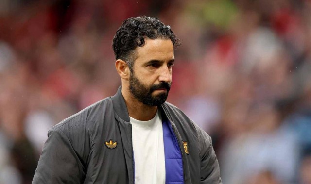 詹俊：曼联球员能力与三中卫体系不兼容是防守端最大的问题